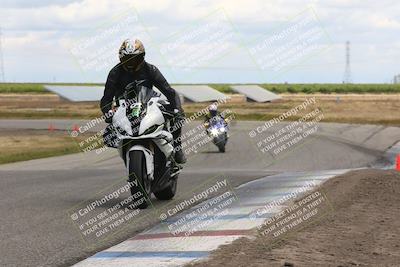 media/Apr-26-2024-TrackDaz (Fri) [[c4b677d280]]/C Group/140pm (Wheelie Bump)/